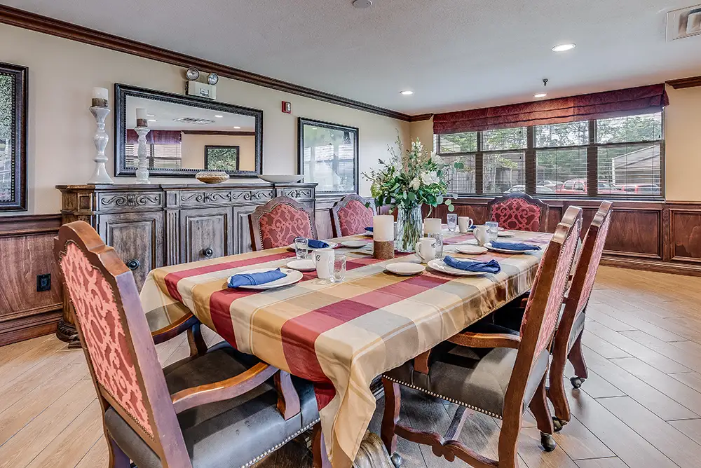 Dining Area Dining Area